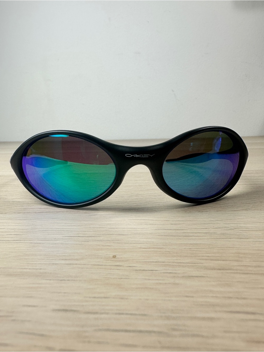 Oakley Eye Jacket Black/ Green Sunglasses - Picture 3 of 4